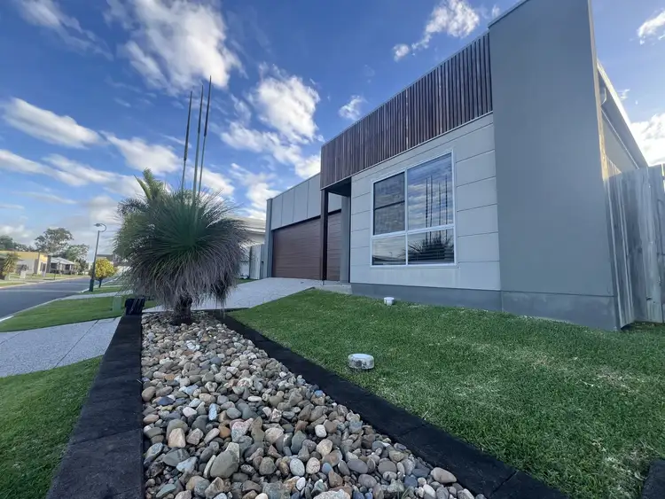 33 Joseph Court, Glenella QLD 4740