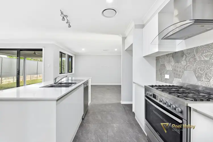 Fifth view of Homely house listing, 8 Sherborne Street, Tamworth NSW 2340