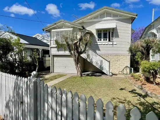 24 Geera Street, Coorparoo QLD 4151