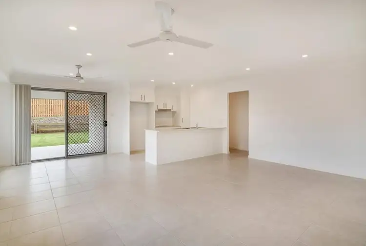 Second view of Homely house listing, 7 Logan Crescent, Oxenford QLD 4210
