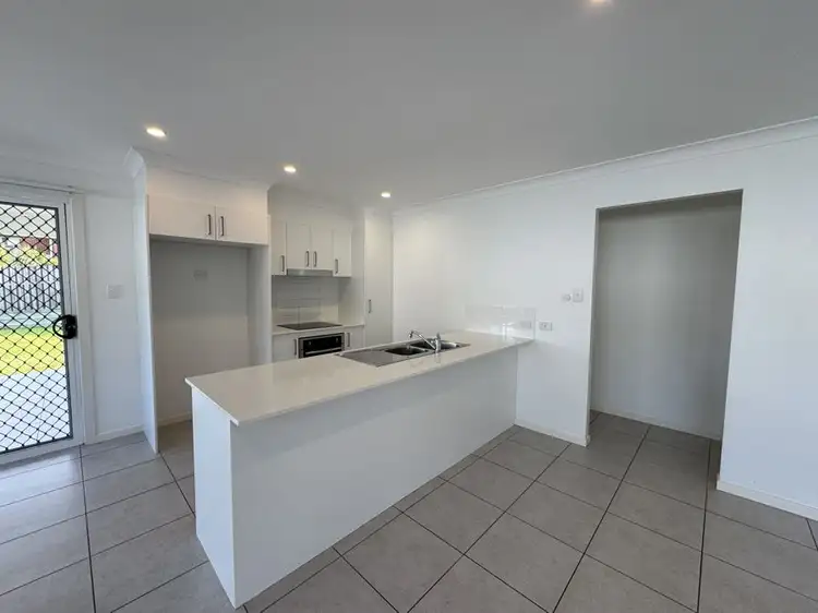 Fifth view of Homely house listing, 7 Logan Crescent, Oxenford QLD 4210