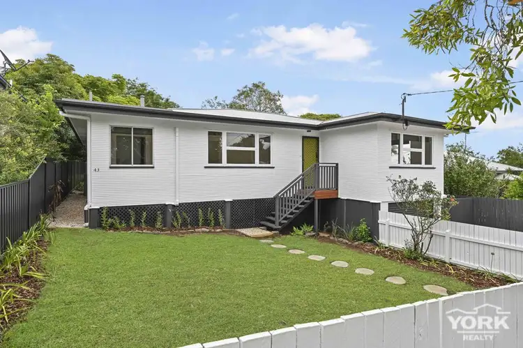 43 Hillview Avenue, Newtown QLD 4350