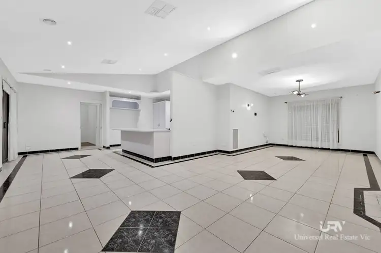 Fifth view of Homely house listing, 19 Mensa Court, Roxburgh Park VIC 3064
