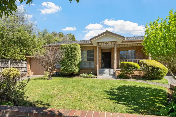1 & 2/5 Aintree Road, Glen Iris VIC 3146