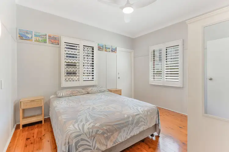 Fifth view of Homely unit listing, 4/20 Eden Avenue, Rainbow Bay QLD 4225