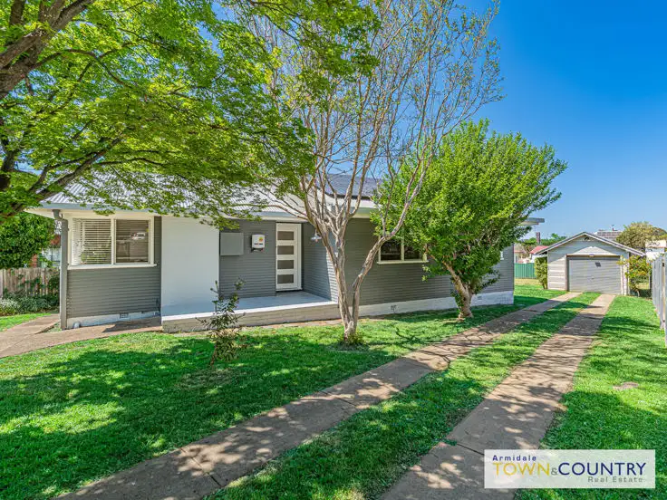 82A Erskine Street, Armidale NSW 2350