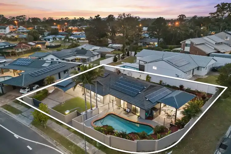 33 Manly Drive, Robina QLD 4226