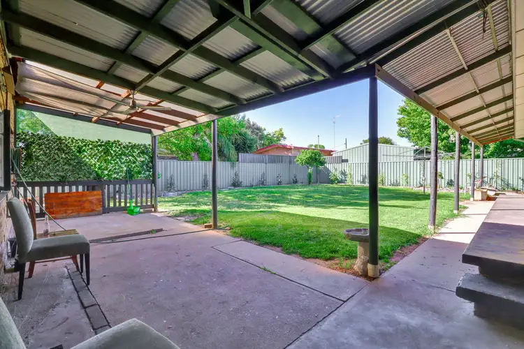 127 Russell Street, Deniliquin NSW 2710