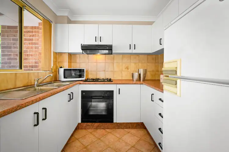 8/64 Clyde Street, Guildford NSW 2161