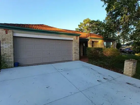 1 Hampshire Ct, Calamvale QLD 4116