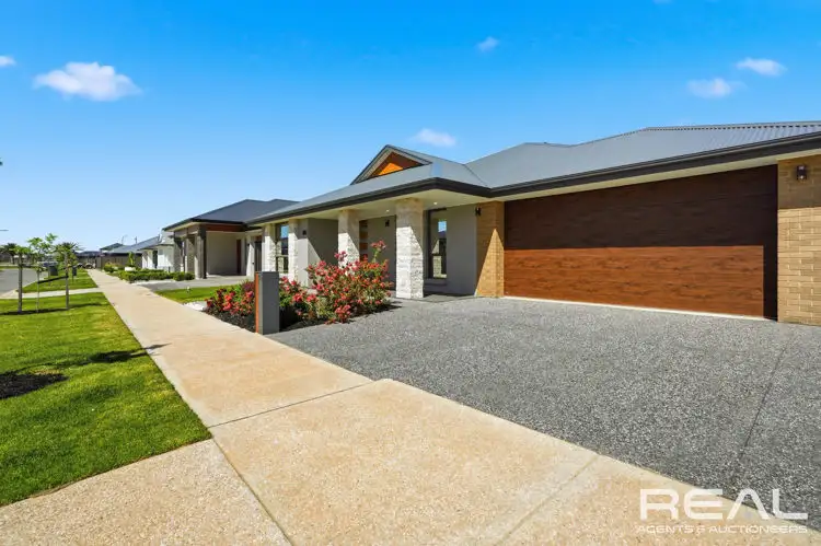 Second view of Homely house listing, 10 Battye St, Riverlea Park SA 5120