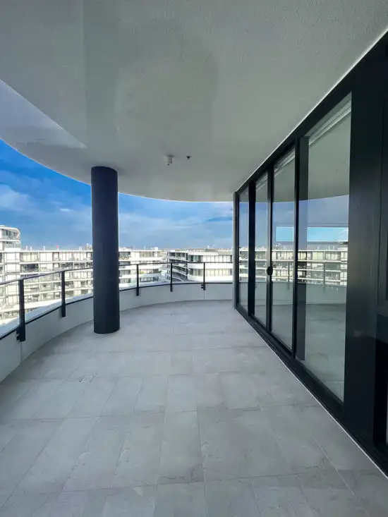 1809/8 SICKLE AVENUE, Hope Island QLD 4212