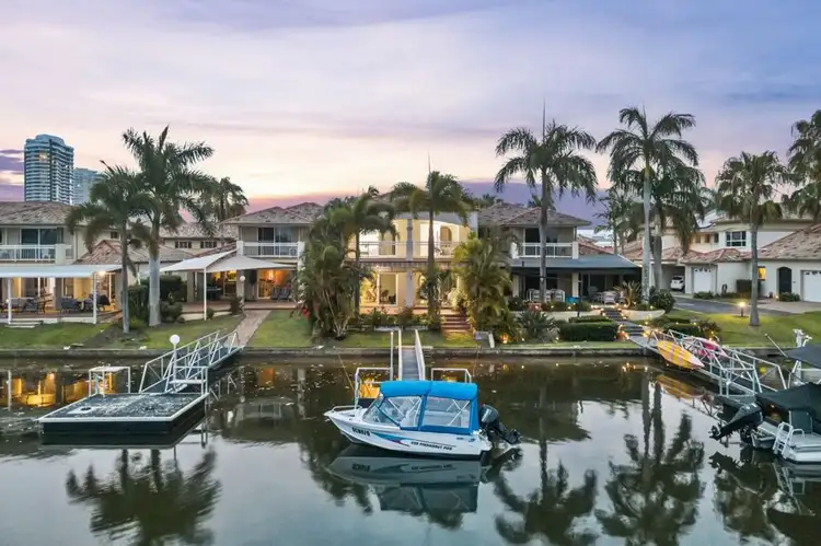 29/76 Bayview Street, Runaway Bay QLD 4216