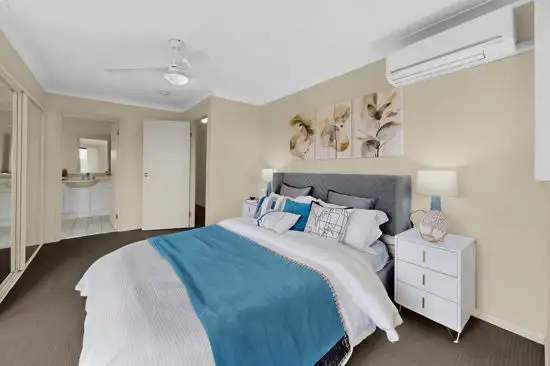 Sixth view of Homely semi-detached listing, 2/184 Greenacre Drive, Arundel QLD 4214