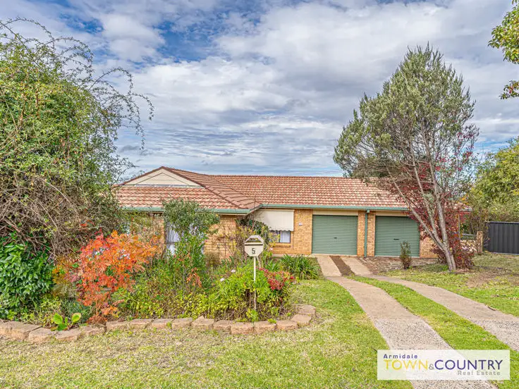 5 Cotterell Place, Armidale NSW 2350