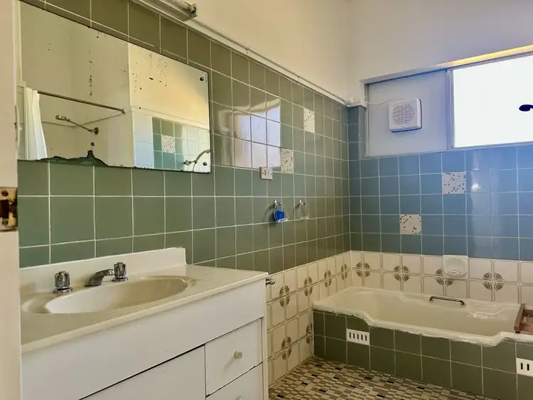 Fifth view of Homely house listing, 125 Boundary Road, Dubbo NSW 2830