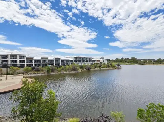 17/3028 The Boulevard, Carrara QLD 4211