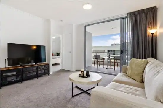 Fully Furnished Lot101/25 Walsh St