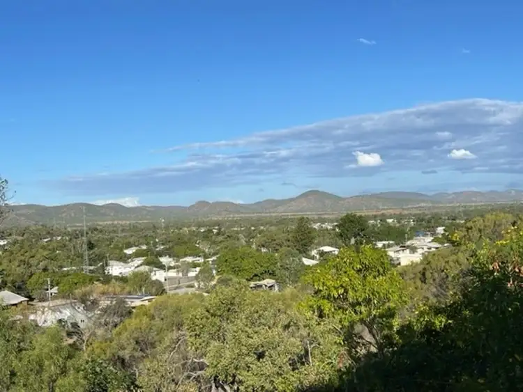 11 Ruff Court, Collinsville QLD 4804