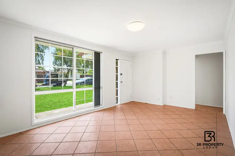 Second view of Homely house listing, 7 Winsome Avenue, Plumpton NSW 2761