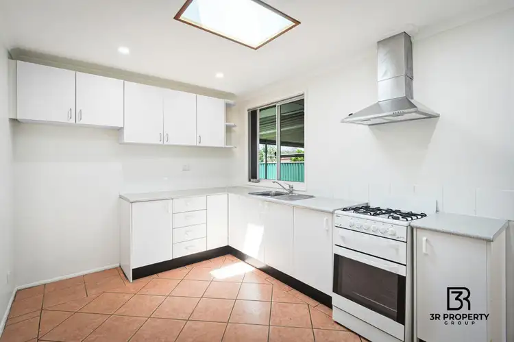 Fourth view of Homely house listing, 7 Winsome Avenue, Plumpton NSW 2761