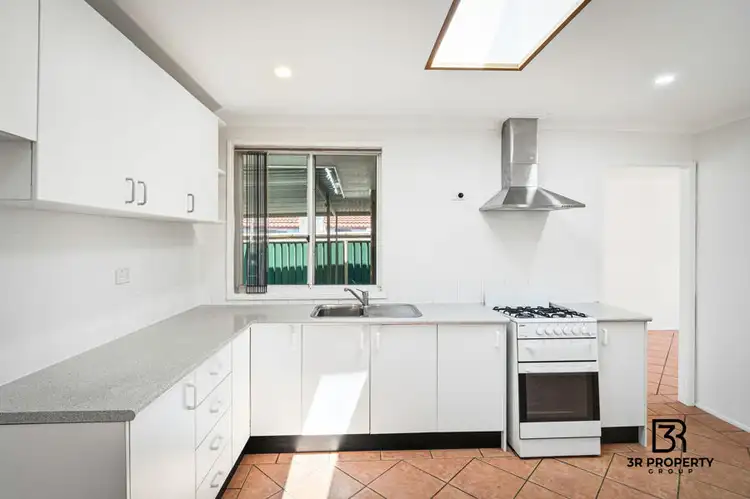 Fifth view of Homely house listing, 7 Winsome Avenue, Plumpton NSW 2761