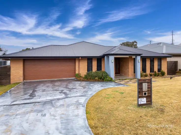 Main view of Homely house listing, 6 Holmfield Drive, Armidale NSW 2350