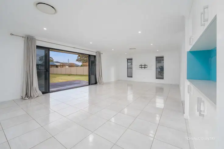 Third view of Homely house listing, 6 Holmfield Drive, Armidale NSW 2350