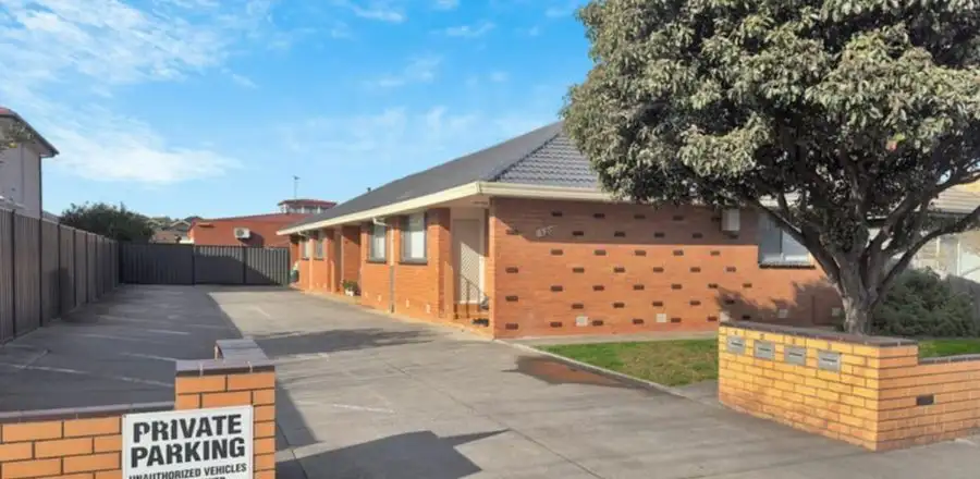 Main view of Homely unit listing, 1/120 Station Street, Thomastown VIC 3074