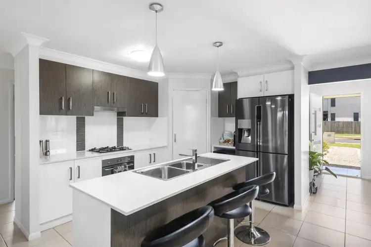 Second view of Homely house listing, 1 Entabeni Drive, Kearneys Spring QLD 4350