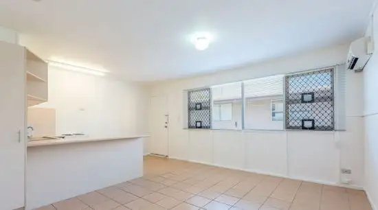 Second view of Homely block of units listing, Unit 6 144 Frank St, Labrador QLD 4215