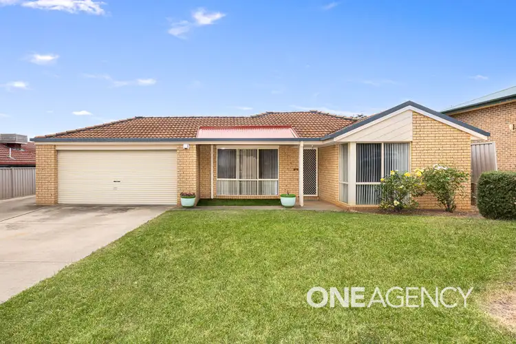 26 KIRRANG AVENUE, Glenfield Park NSW 2650