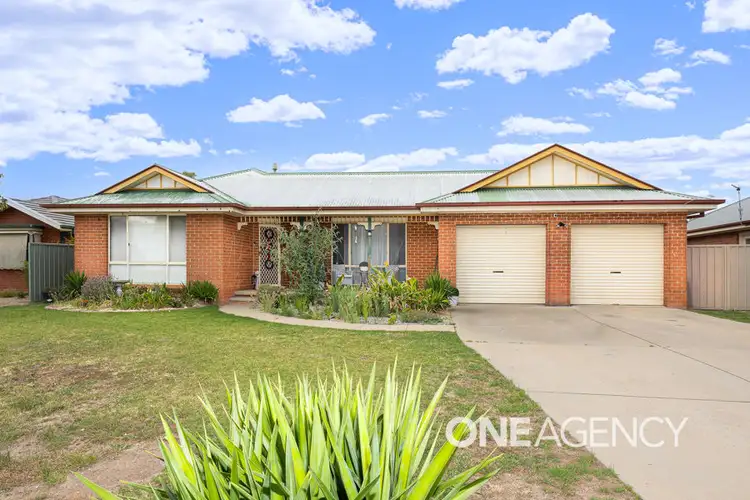 32 YENTOO DRIVE, Glenfield Park NSW 2650
