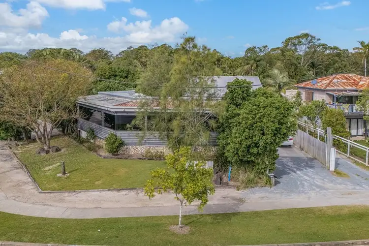 120 Chinderah Bay Drive