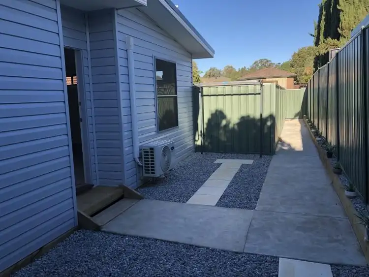 2A Long Reef Cres, Woodbine NSW 2560