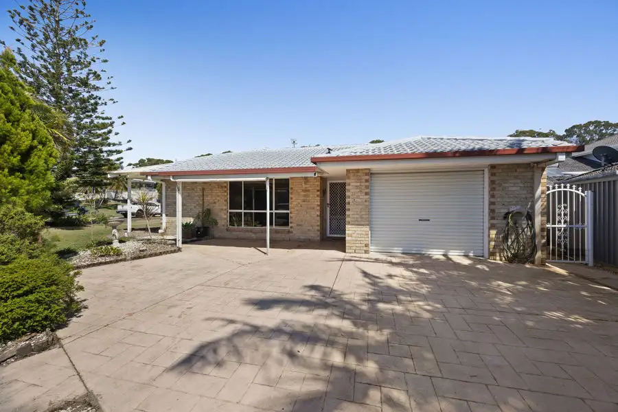 Main view of Homely unit listing, 2/22 Fernleigh Cres, Mountain Creek QLD 4557