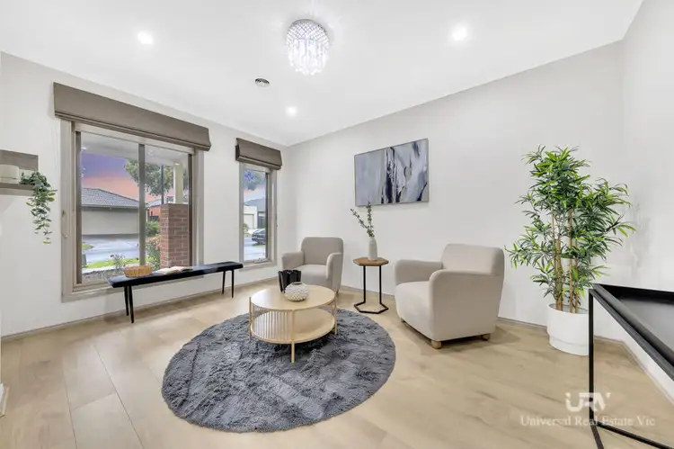 Fifth view of Homely house listing, 5 Rosleigh Drive, Craigieburn VIC 3064