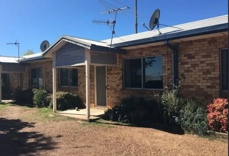 2 67 Barney St, Armidale NSW 2350