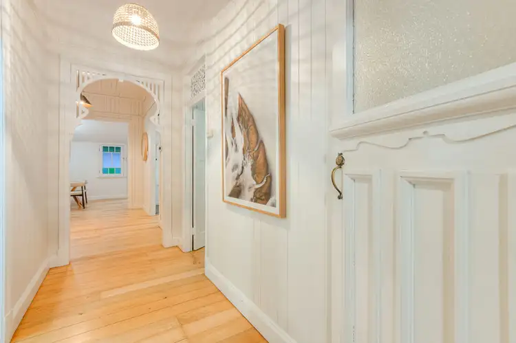 18 Talbot Street, Coorparoo QLD 4151