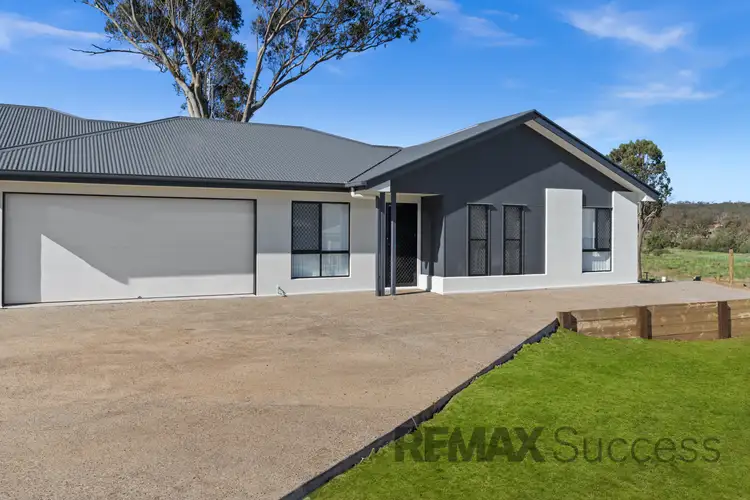 1/32 Aquila Drive, Meringandan West QLD 4352