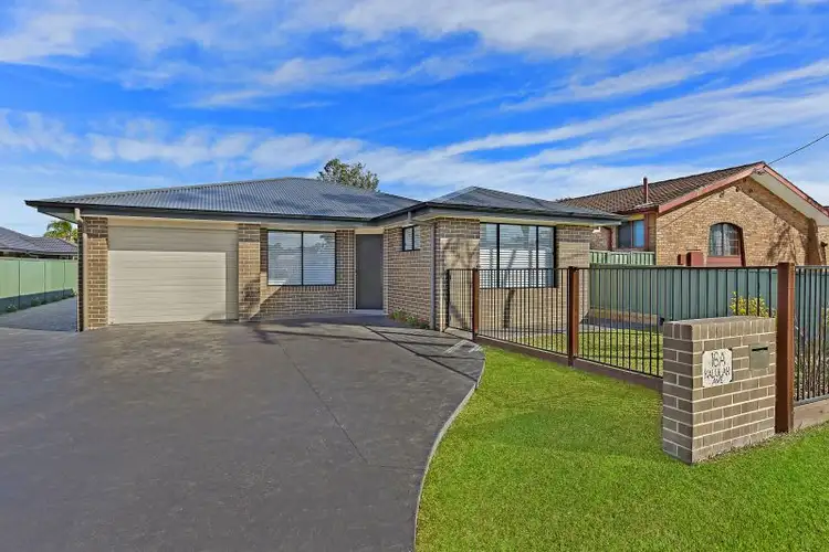 16a Kalulah Avenue, Gorokan NSW 2263