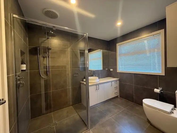 Fifth view of Homely house listing, 2/22 Birch Avenue, Tullamarine VIC 3043