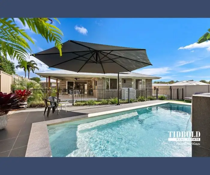 27 Falkirk Parade, Redland Bay QLD 4165