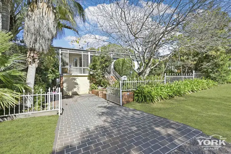 10 McNamara Street, Centenary Heights QLD 4350