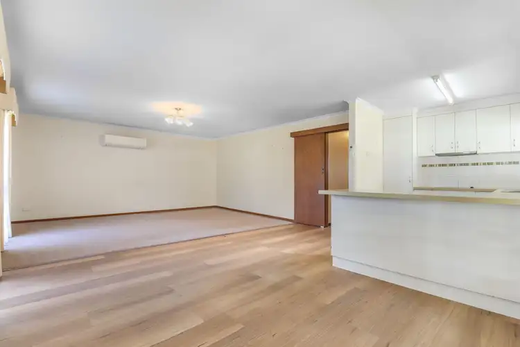 Fifth view of Homely house listing, 401 Campbell Cres, Deniliquin NSW 2710