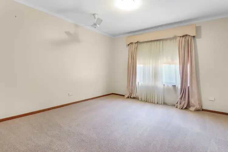 Sixth view of Homely house listing, 401 Campbell Cres, Deniliquin NSW 2710