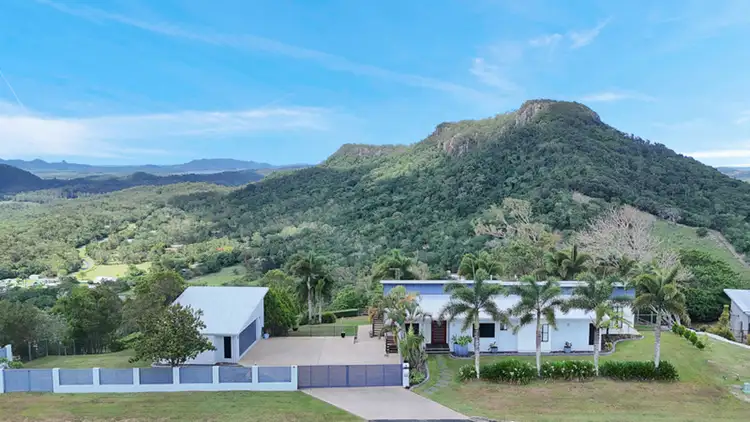 126 Ian Reddacliff Drive, The Leap QLD 4740