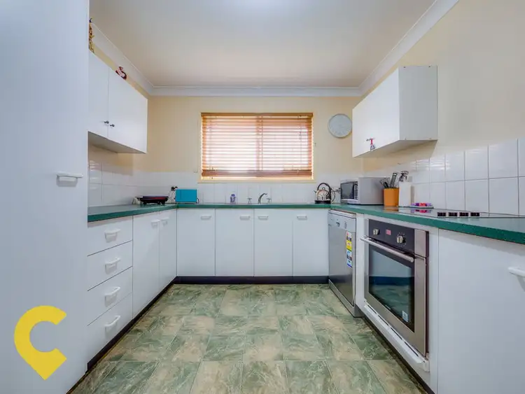 7 Buttercup Close, Meadowbrook QLD 4131