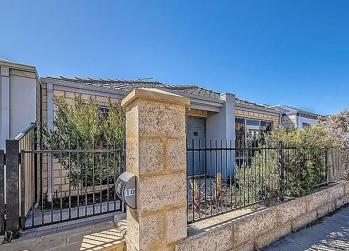 10 Wyperfeld Street, Yanchep WA 6035