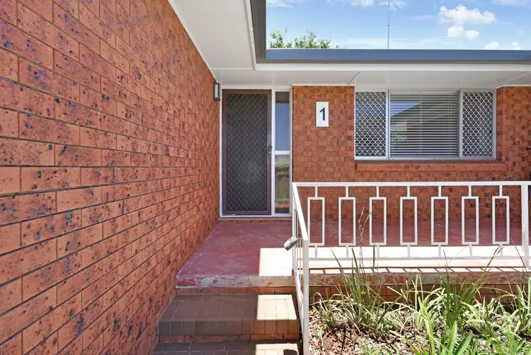 1 Regent Street, Darling Heights QLD 4350